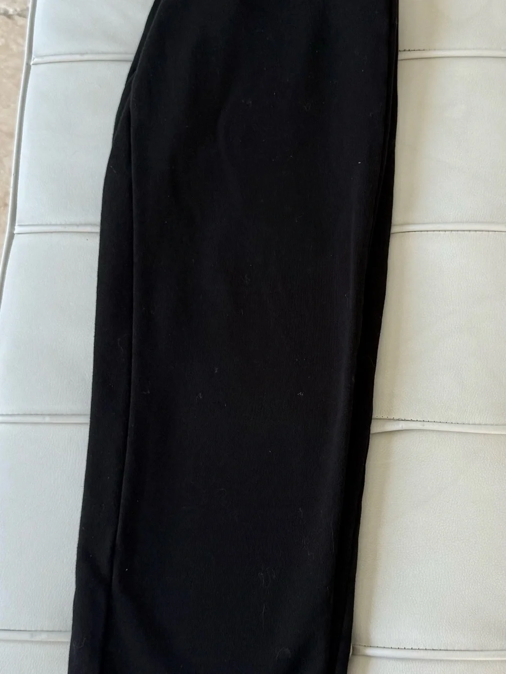 ALO Yoga Women Black Sweat Joggers with White 'alo' Logo